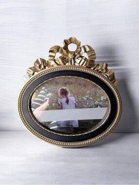 Ornate Oval Gold Photo Frame with Black Trim bow on top 7”x5”
